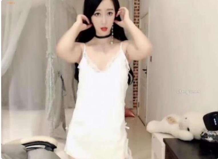 Twitter网红《梦菲桐香》土豪定制资源共享