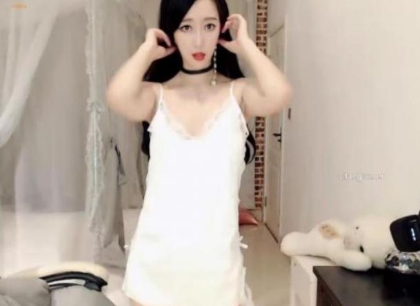 斗鱼国产女神《梦菲桐香》最新土豪定制