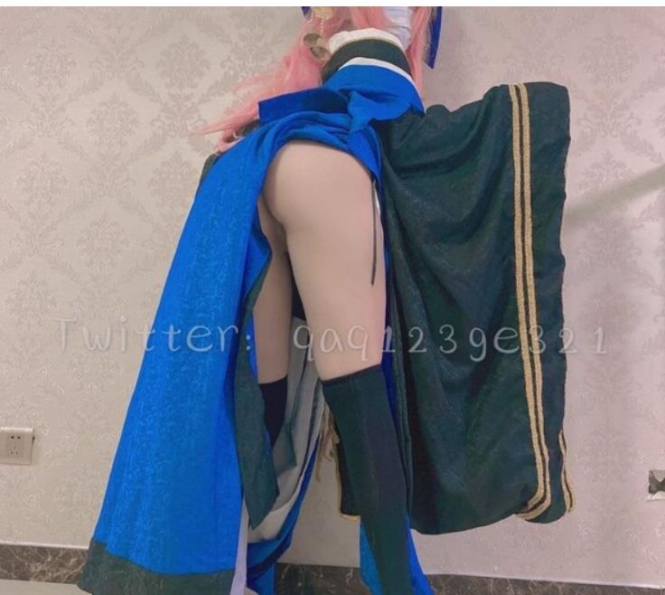 twitter动漫博主《嗝崽的码》cos漏出视频