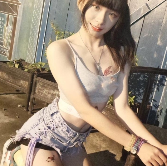 抖音韩系网红《Miu+Myoung》五部自拍视频