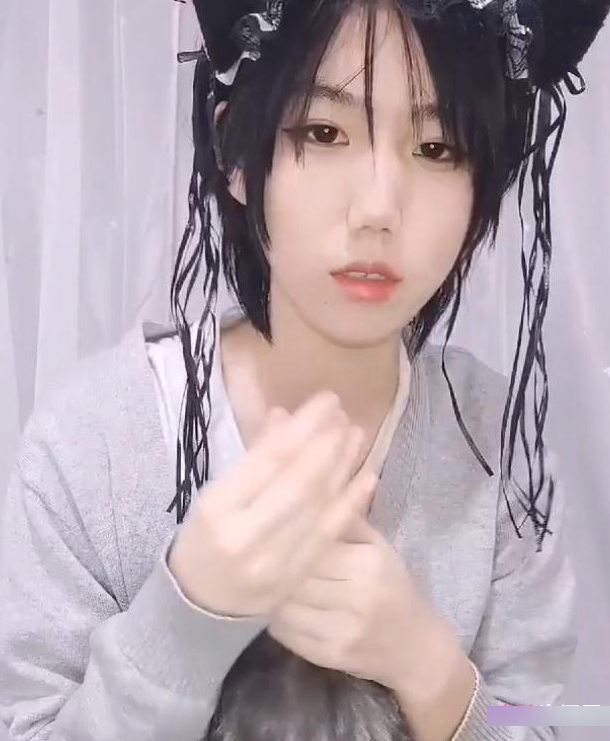 外网国产FL姬《韵韵》高跟鞋狐狸尾巴露脸