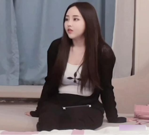 大神《小飞探秘》极品妹子7部露脸视频