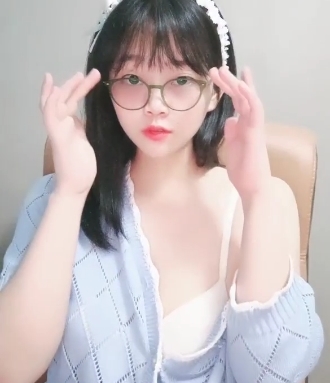 舞蹈生的00后桃子10部合集