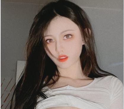 推高颜值、粉嫩身材的狐狸小妖LUCKYYCXYHLXY