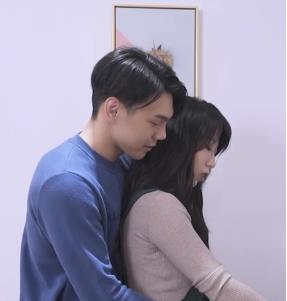 麻豆三人大战：精品姐妹同上场