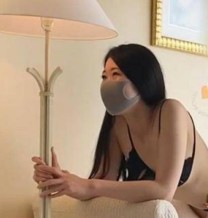 180大长腿女神苹果高跟黑丝吊带