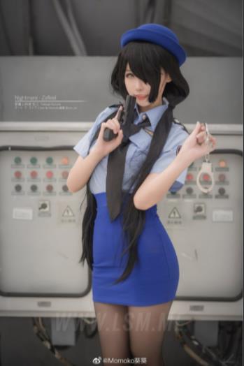 性感二次元模特Momoko和葵葵的下水合集