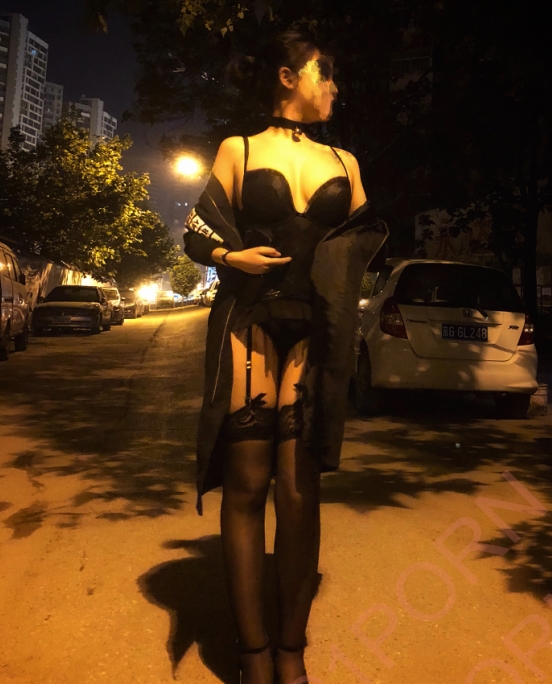 武汉白富美Echo猫奴露脸展示420M视频收藏33