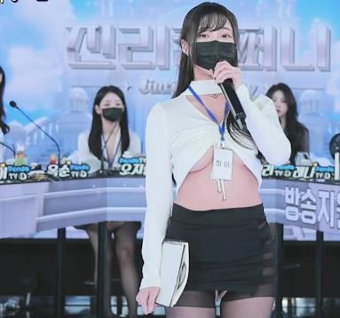 终局之战：韩国女团脱衣秀精彩表演，超长时间5V视频22.1G