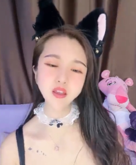 超级大罩杯女神小薇薇安狂甩奶奇怪玩具10小时4.48GB高清