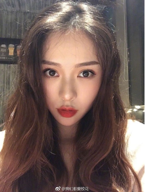 橙香静静斗鱼美女直播合集，真实日常轻松愉悦