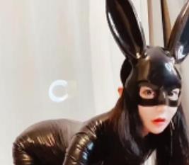 某推抖音反差婊Vivian私家定制资源大揭秘，12.5G视频等你冲锋