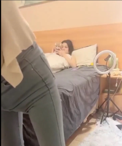 高颜值闺蜜双人游戏QQ糖视频：神秘处求互动，无屏障输出百度盘解压方式