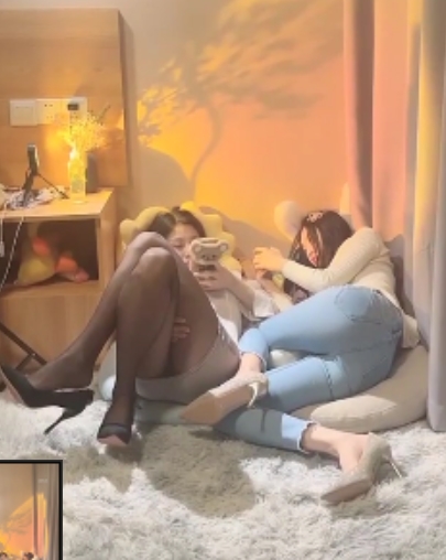 高颜值闺蜜双人游戏QQ糖视频：神秘处求互动，无屏障输出百度盘解压方式