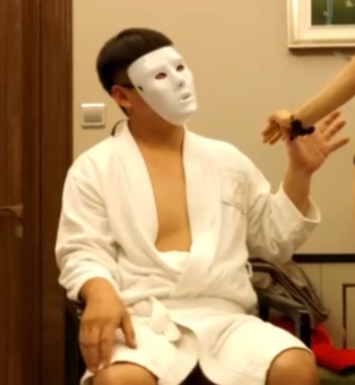 推特尤物女神@cddaxiaojie《双龙戏凤篇》高清1V+411MB视频，粉丝疯狂转载！