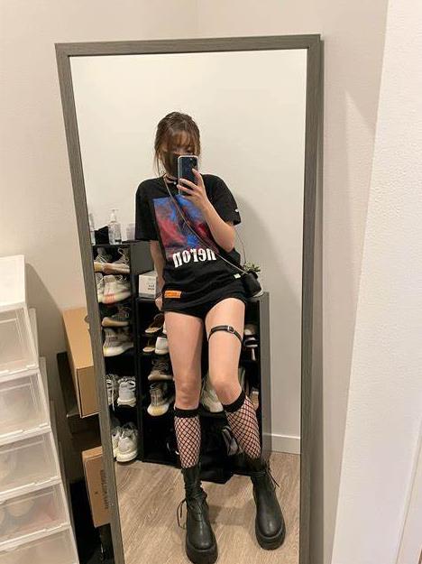 玩偶姐姐：高清全集视频，纯欲风，香港娃娃眼神杀，美图下载分享