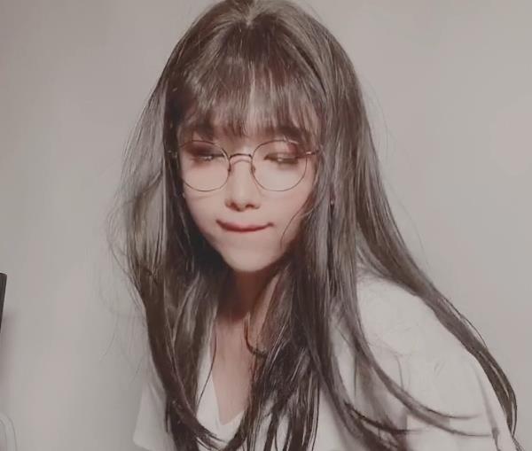 TS-jieun网红合集：273个视频总41G，前列腺大战与单男赚大钱