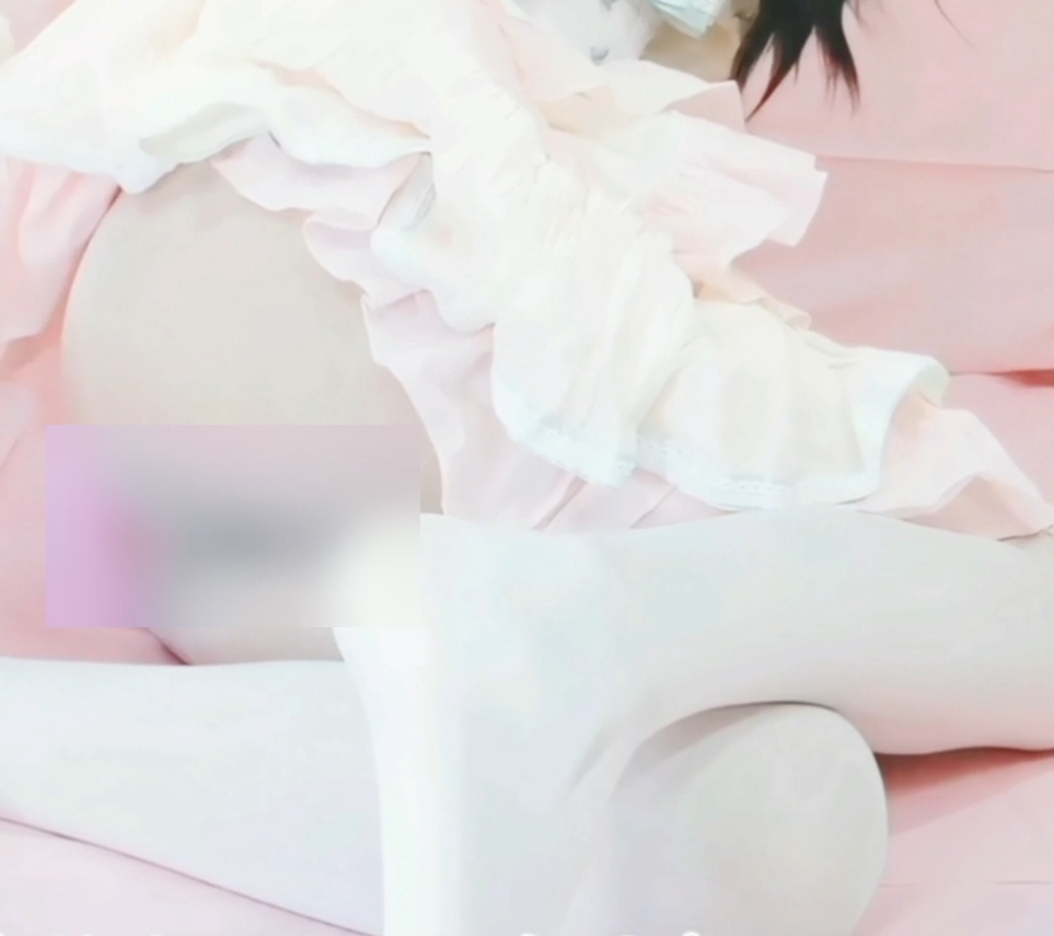 8的这部新增视频，不仅展现了她独特的风格，还带来了别开生面的下午茶体验。这部5v4.7g的视频，收藏量惊人，让人过目难忘。无论是在百度还是ED2K平台上，都备受追捧。赶紧来一睹玩肛少女dirtyecho8的风采吧！