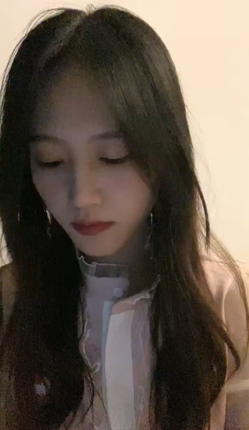 独家视频珍藏：胧竹小甜琪小困包压缩包8.5G