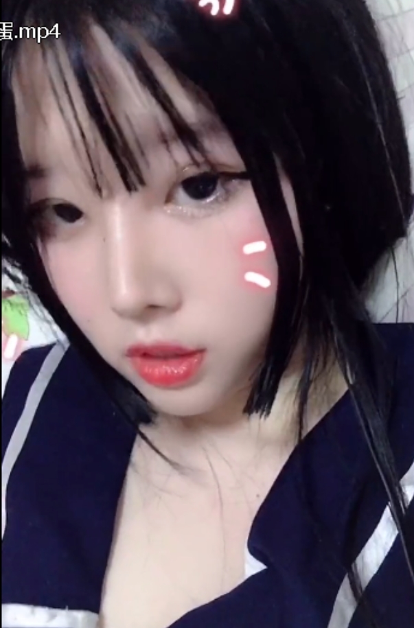 视频合集《可爱萌妹小合集》21V+3.4G，百度盘打包，让你尽情享受萌妹们的可爱风采！