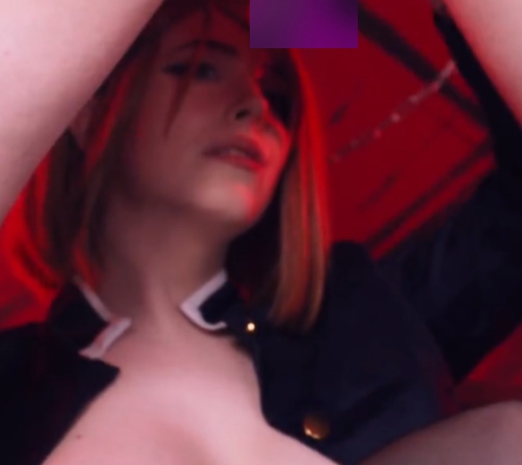 火辣牛仔女郎玩弄身材骑术合集，小怪兽互动12.7G视频