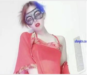 火辣妹子艾米：热舞女神自娱自乐，20V，1.8G视频精选