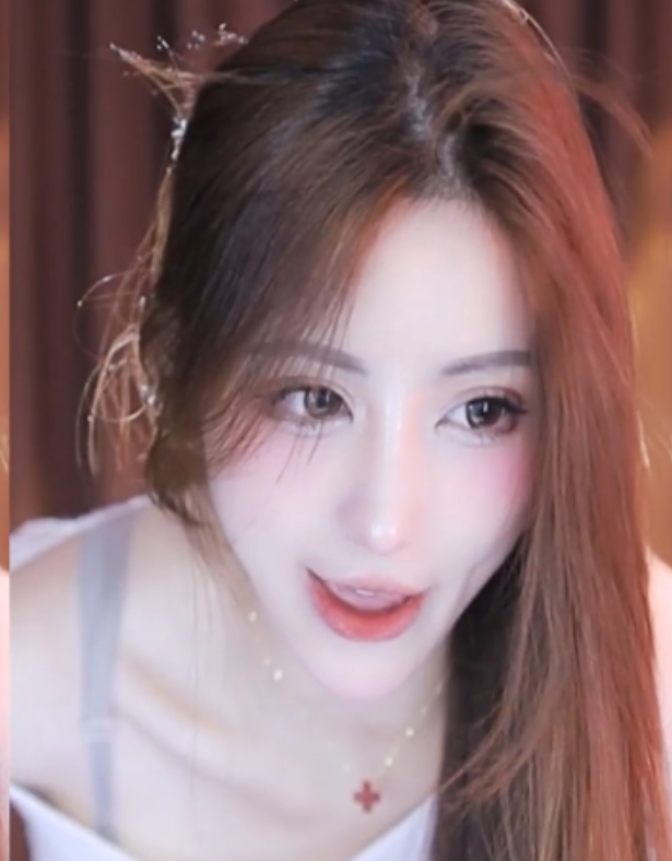 虎牙女主播苏樱十一月热舞小合集，5V+646M，百度盘下载