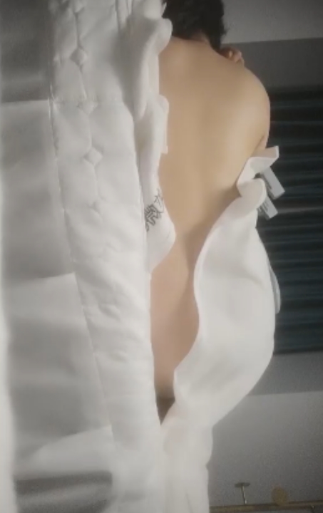 周末按摩少年给老板娘按摩，女性私密保养1V视频465MB