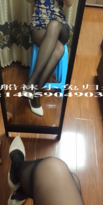 丝足向船袜小兔合集60g补视频：尺度A，听听悄悄话