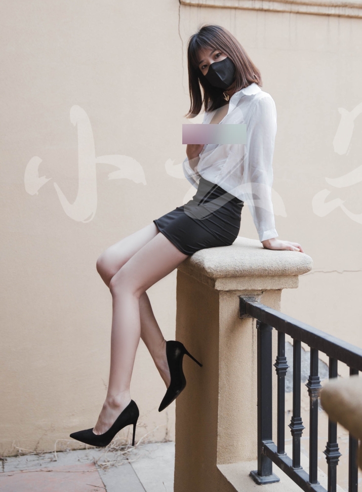 奴印文化：大马路场景自拍展示，5位M奴小狗放飞自我，撒尿团建视频集合75V+2.43G