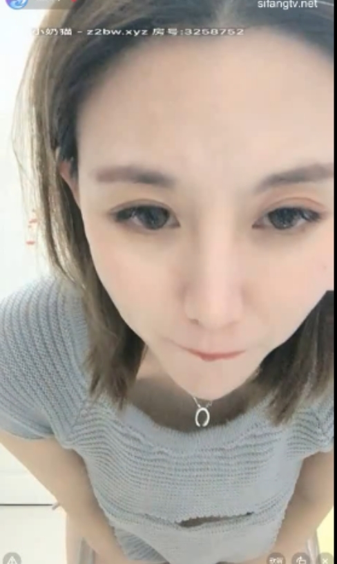 高颜值长腿主播兔兔baby，清晰画质6V2.6G，粉丝围观不停