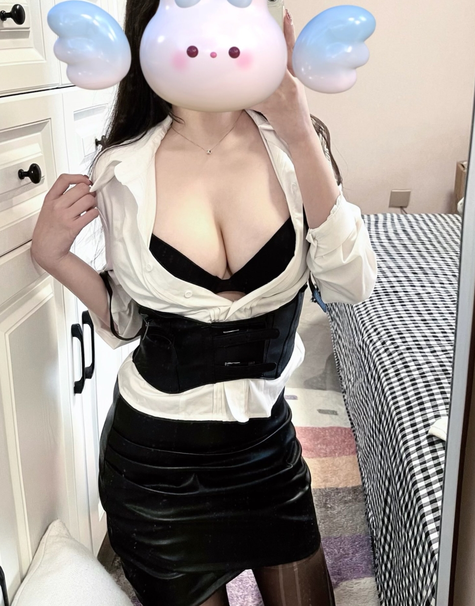 小鲅鱼定制：5.8g福利姬，新增视频引爆收藏506热潮