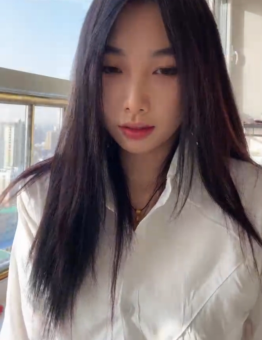 小X大王丝足羞辱大揭秘53版本21.4g