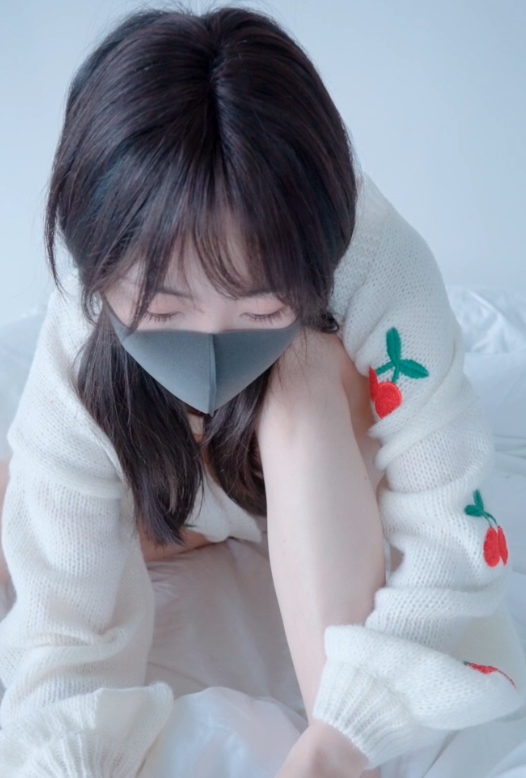 美女大学生樊蕊私拍嫩嫩视频集，3.15GB内容解压密码必备