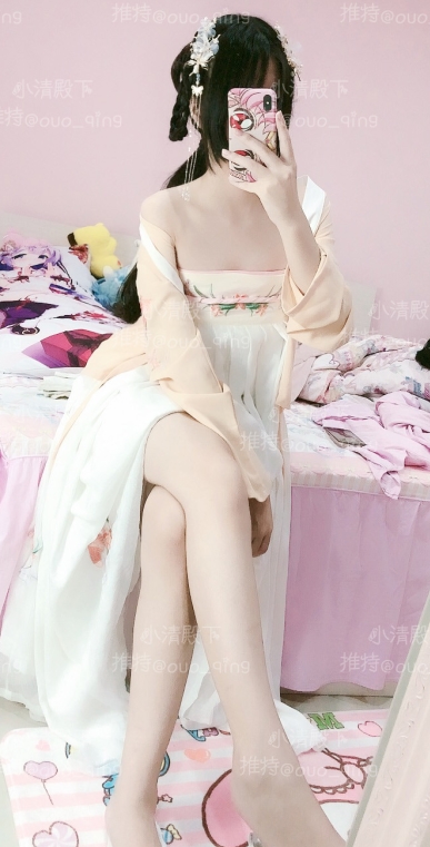 小清殿下汉服四套合集，搬运失效链接永久有效，视频大小15三人游4v+1.6G，多种下载方式百度盘秒传