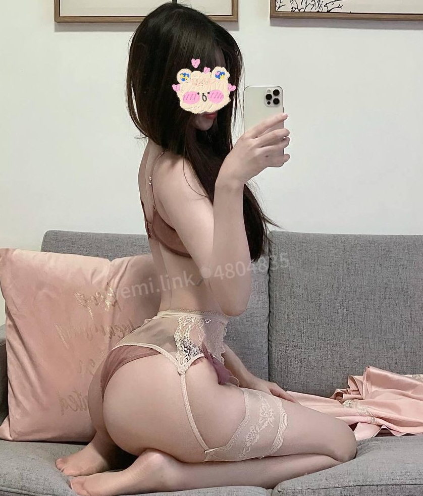 抖音女网红肚脐小师妹21套视频合集，包含161张图片，54个视频，共600M，百度盘下载