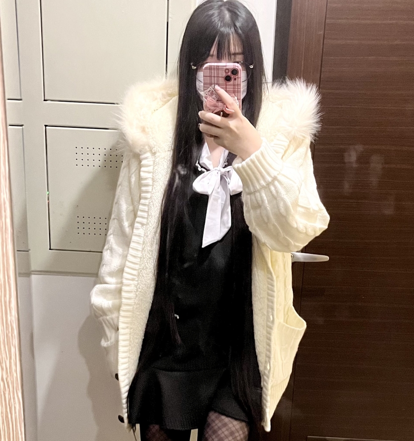 落落Raku福利视频28套13g，百度ED2K收藏，新增8套115