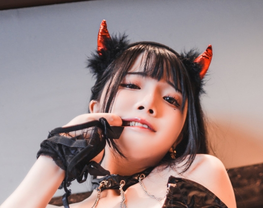 落落Raku福利视频28套13g，百度ED2K收藏，新增8套115