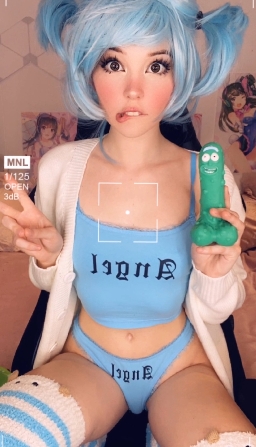 一丝神秘感。观众在观看这些视频时，会被文赫的表演所吸引，感受到小尺度的心跳加速，中尺度的极致感受，以及有尺度的肾上腺颤动。这部合集不仅展现了抖音风格的多样性，也展示了反差婊的魅力，让观众在欣赏的同时感受到创意与给力的碰撞。