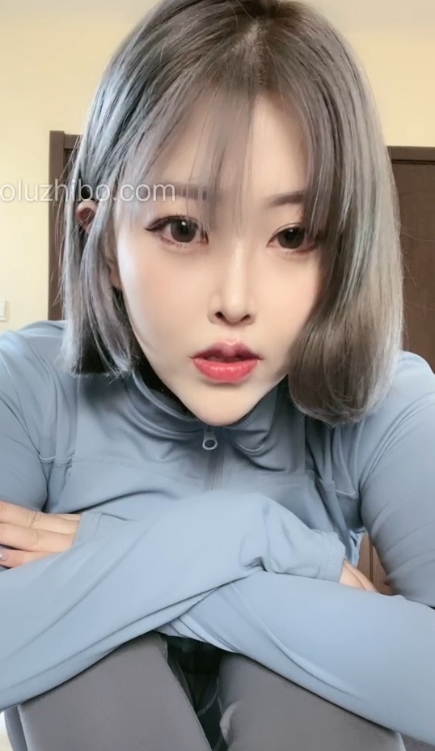 [自行打包]+扶摇殿下+–+蜜桃臀视角坐垫训练+[视频：1V+300M][百度盘]