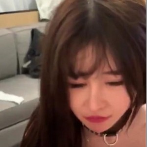 颜值天花板蛋白质棒棒糖：露脸自拍大佬，23年棒棒糖系列，资源编号83V3.8G