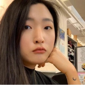 《thecosmonaut：9个自拍视频揭秘女博士的魅力与悲剧》