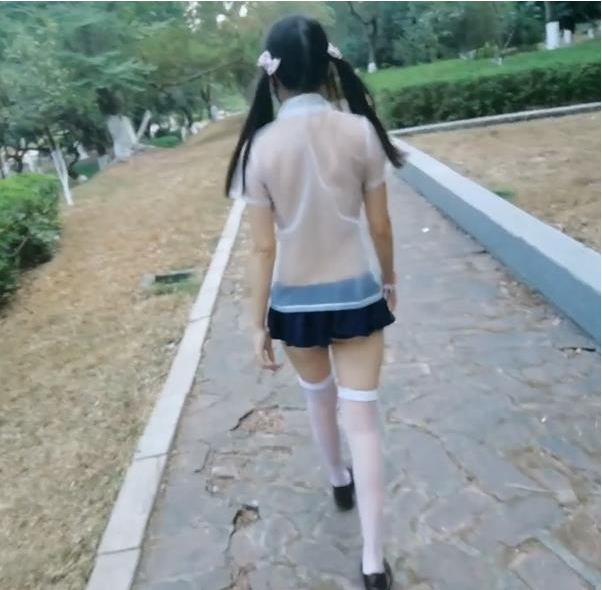 推网红FSS冯珊珊打野展示纯视频合集1V1G，精彩给作！