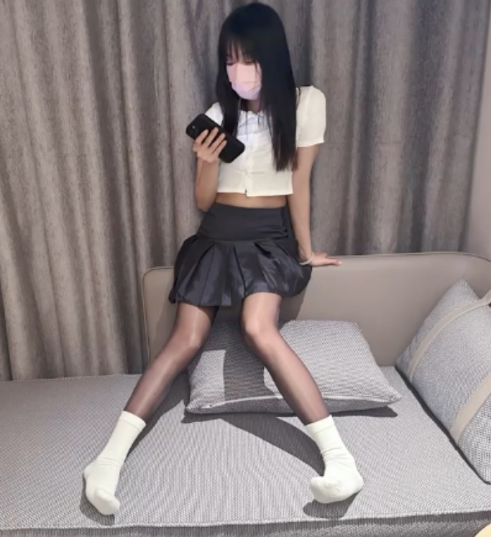 91拆二代CC服装诱惑高清有尺度合集240部52.7G完整收藏版