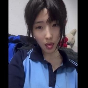 张人抖音嫩学生18部549M精彩自拍