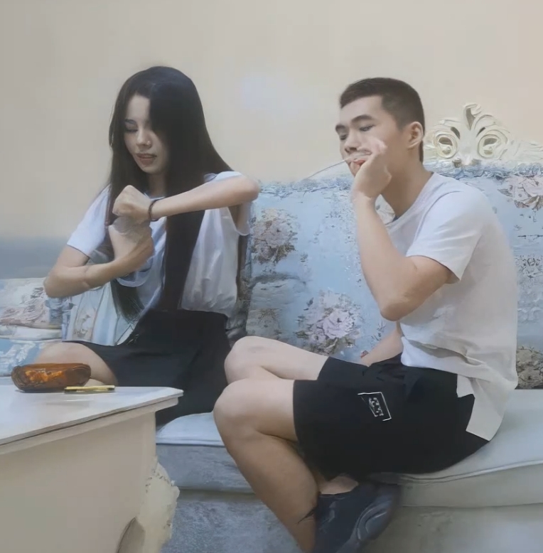 小陈头珍藏精选合集74V推特居家风珍稀资源55G太惹火