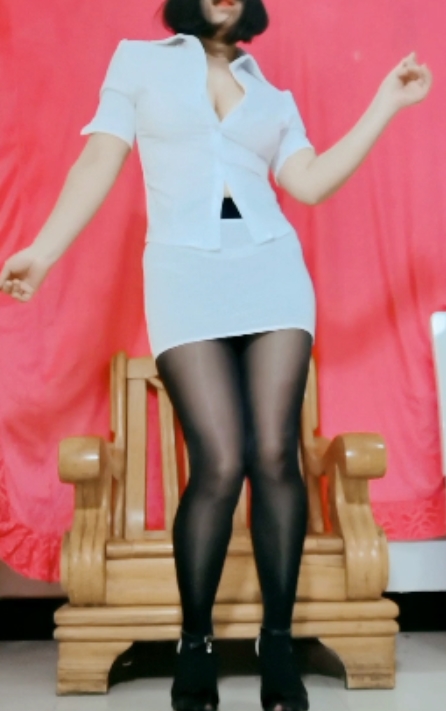 BoBo姐广场舞高清热舞合集11部4G腰臀绝了