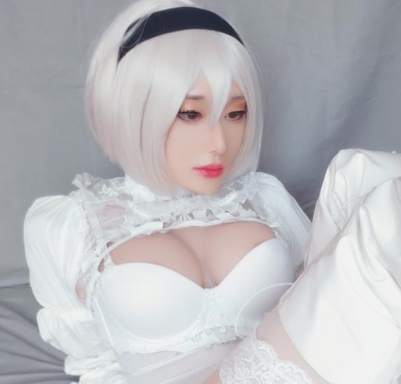 OnlyFans十月小哀COS劲爆合集19部8.3G丝袜控狂喜