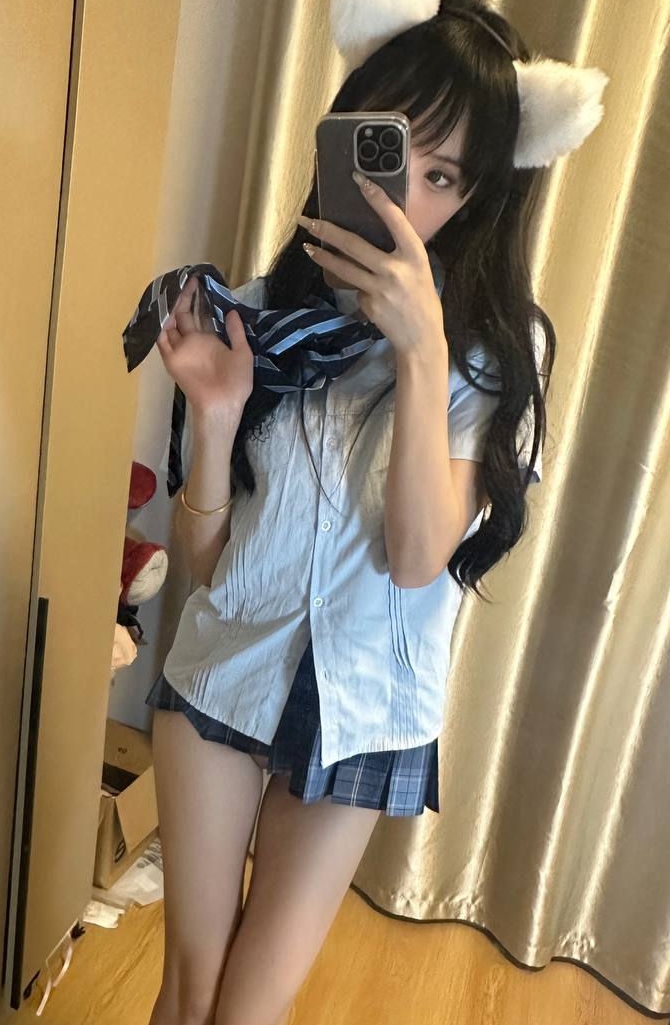 推特粉唇户外福利太诱人16部0.4G