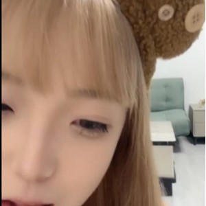 INS小奶昔珍藏级私密直播1部3.05G天花板级福利